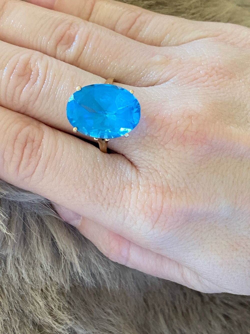 ✨💙Gorgeous 14k Ring!💙✨